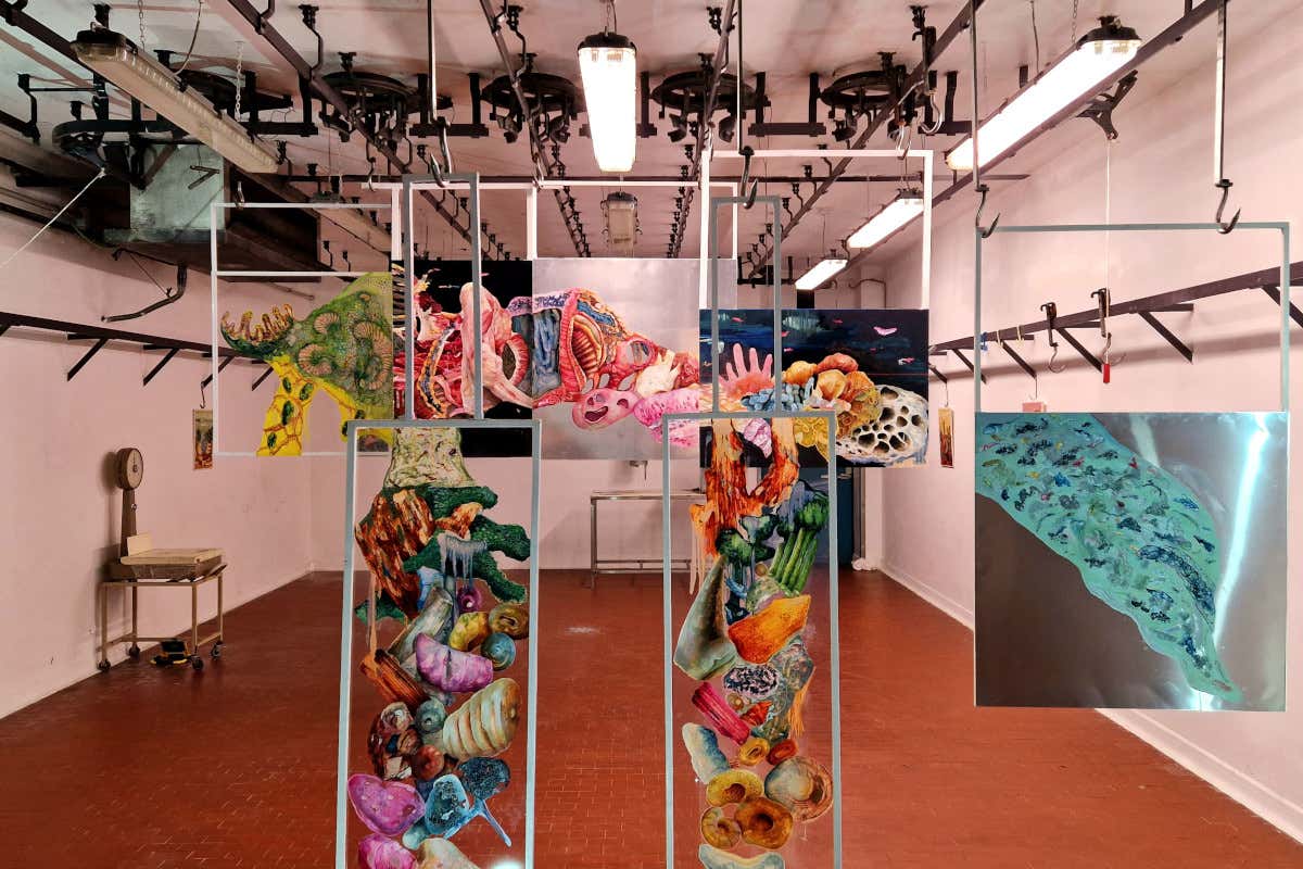 Chiara Sorgato e la mostra artistica in un ex macello di Trezzano sul Naviglio