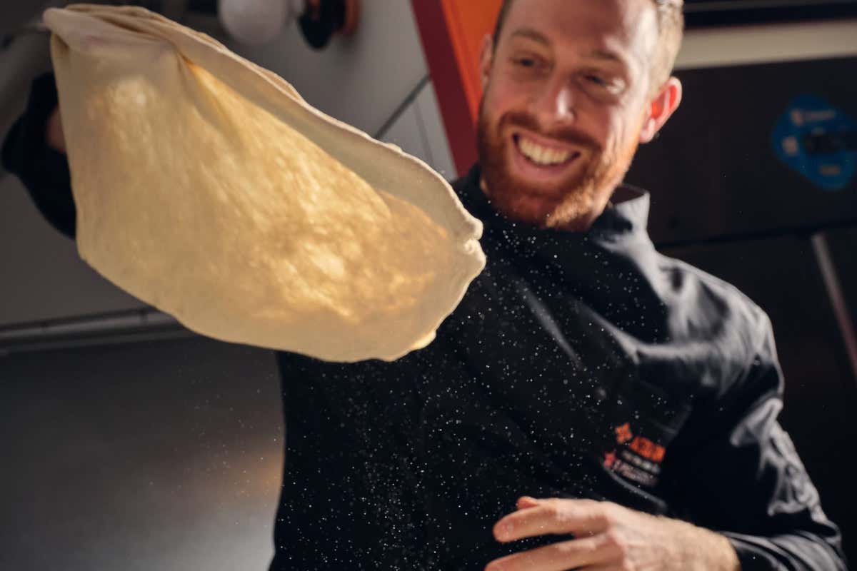 Quattro Quarti: la pizzeria contemporanea dove il tempo è essenziale Quattro Quarti: la pizzeria contemporanea dove il tempo è essenziale
