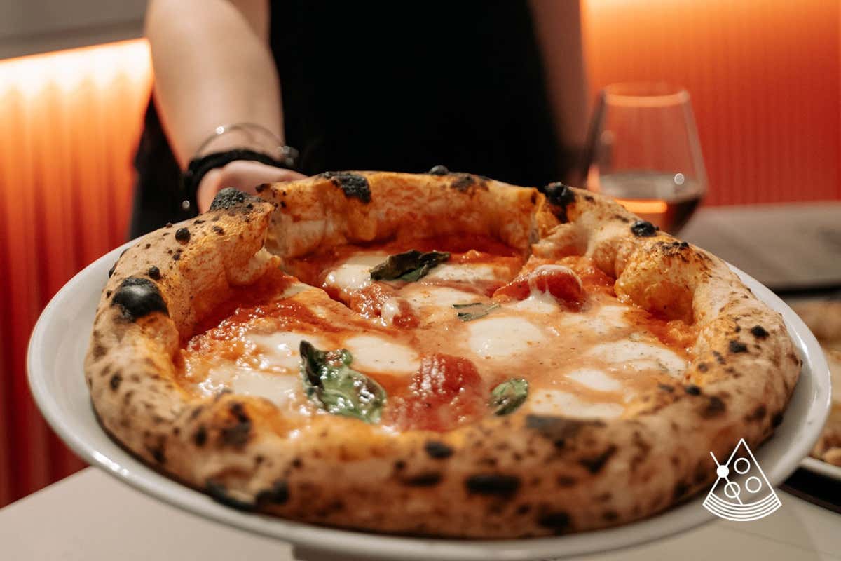 Quattro Quarti: la pizzeria contemporanea dove il tempo è essenziale Quattro Quarti: la pizzeria contemporanea dove il tempo è essenziale