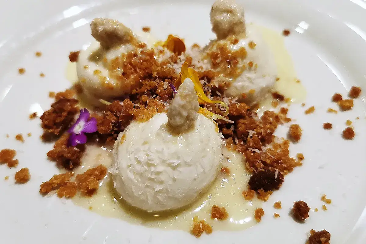 Crema di ricotta Quattroventi, un ristorante contemporaneo dove tutto &egrave; perfetto