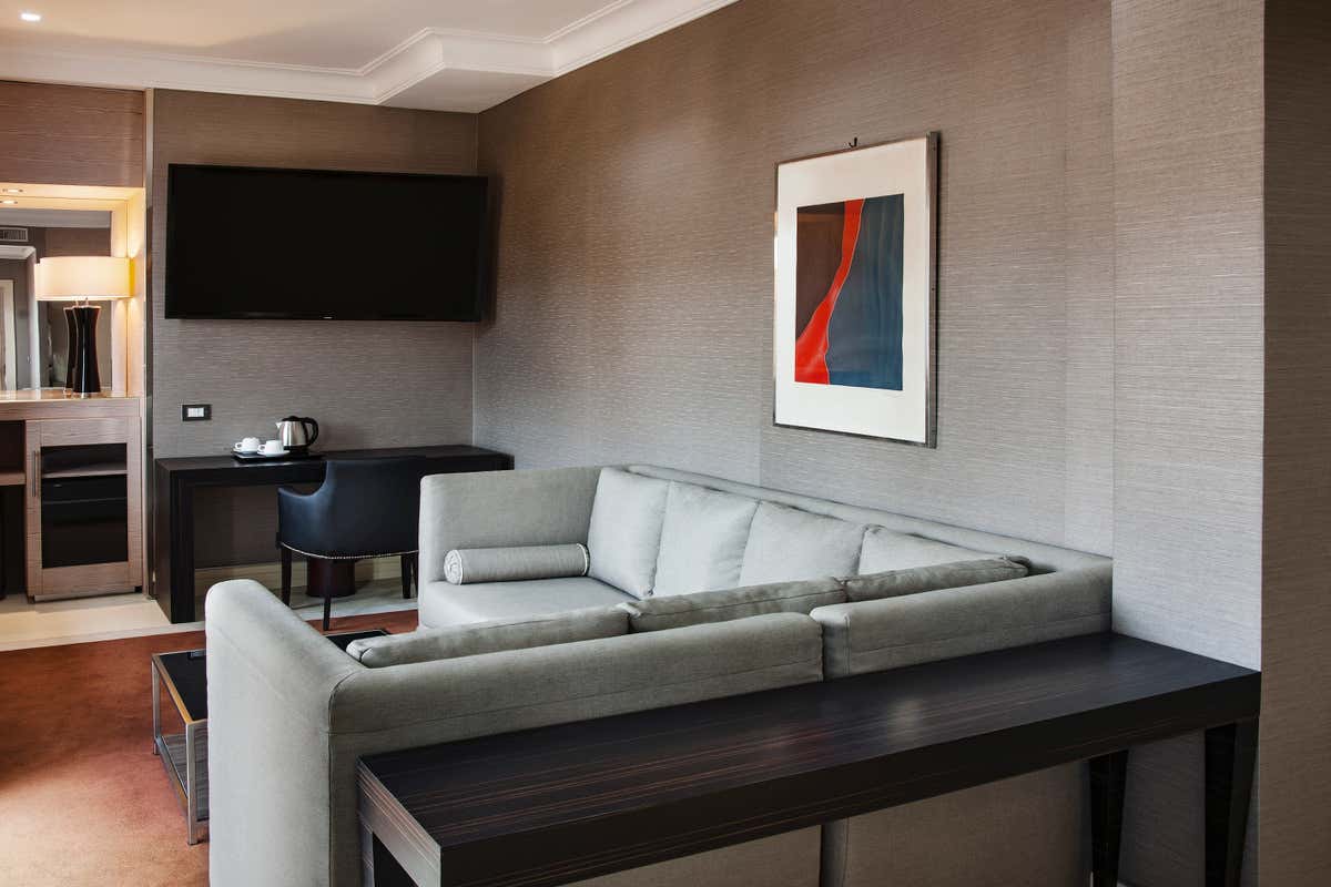 Il salottino suite deluxe Nel cuore del Parioli apre il Radisson Blu Ghr Roma