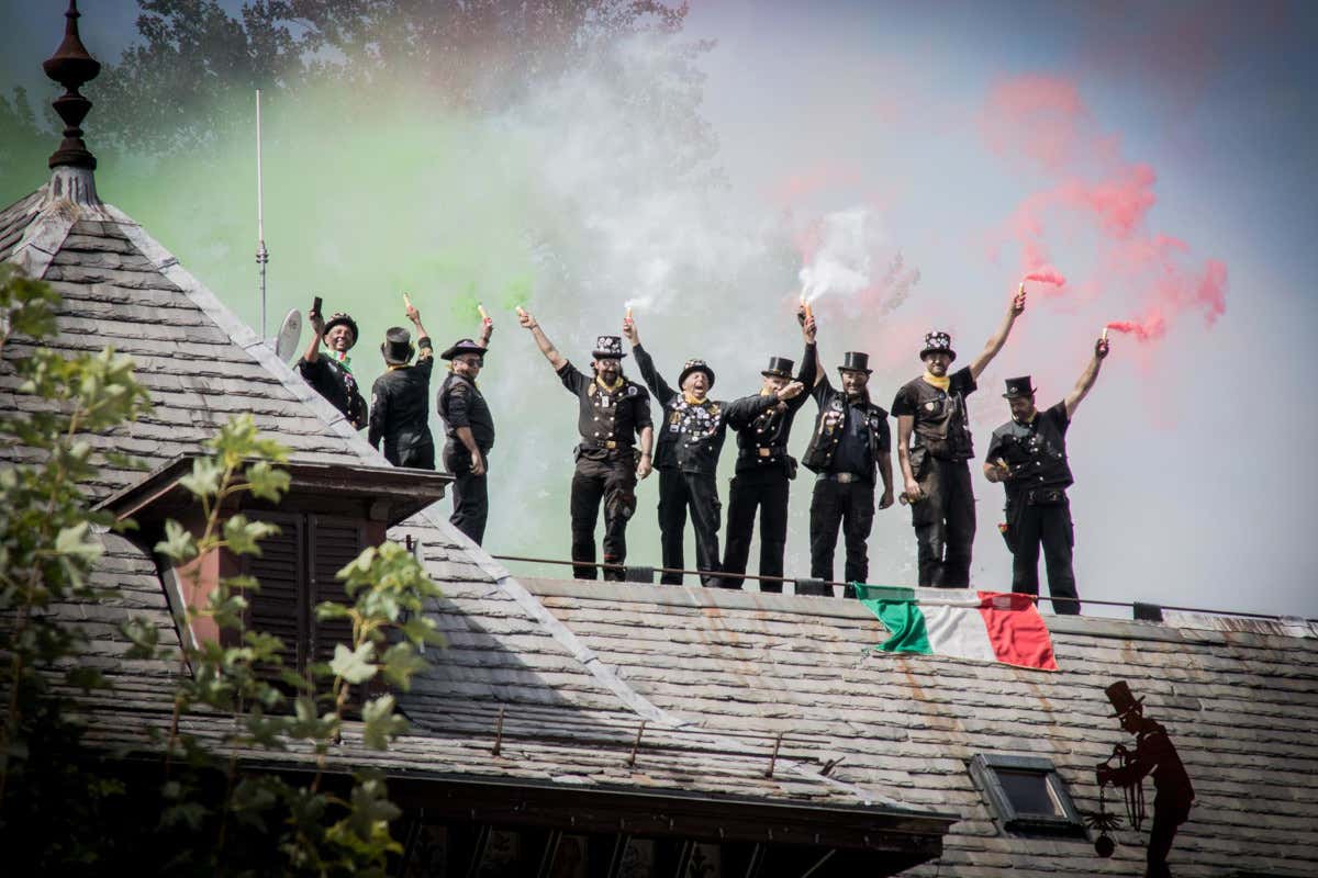 Raduno Internazionale dello Spazzacamino, da 40 anni a Santa Maria Maggiore Raduno Internazionale dello Spazzacamino, da 40 anni a Santa Maria Maggiore