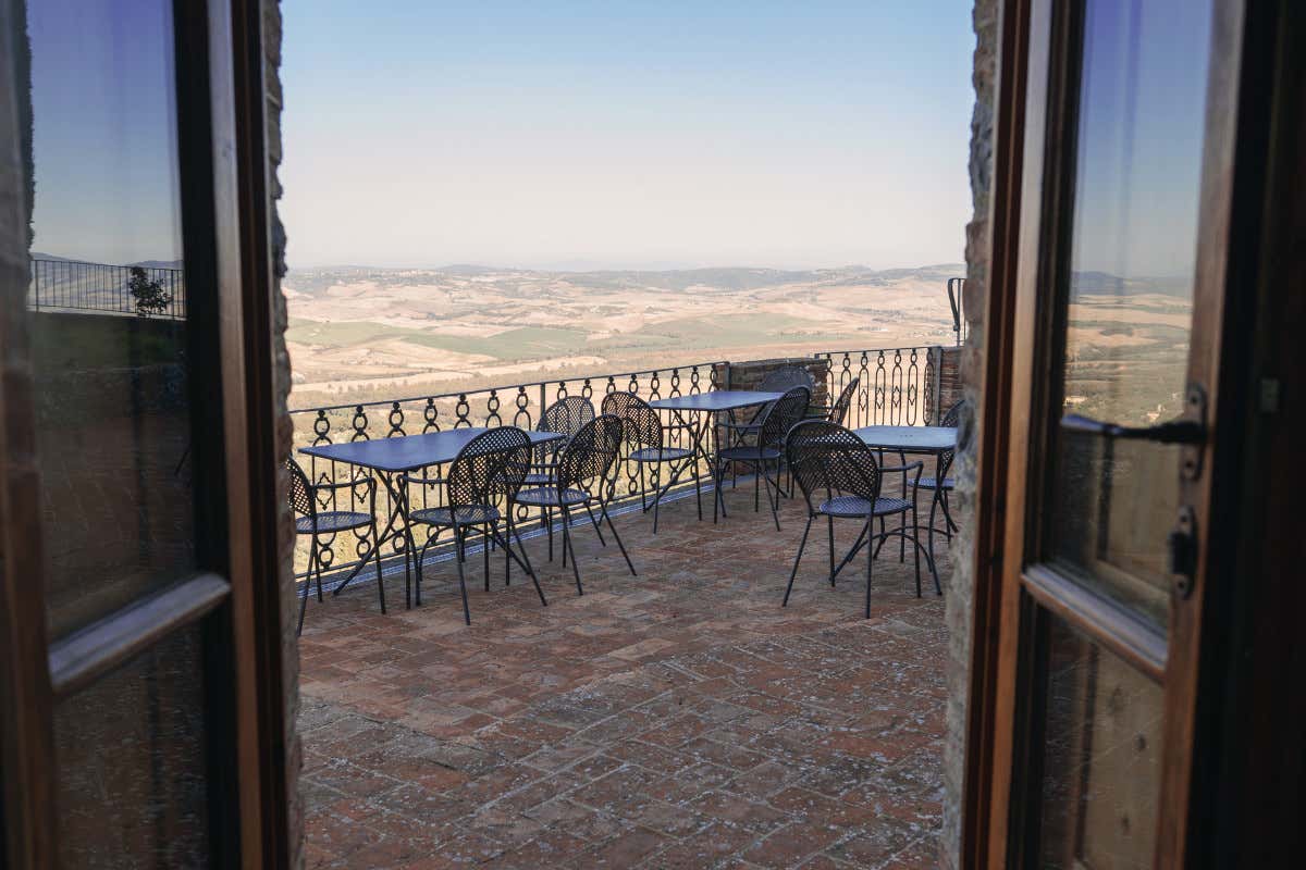 Rocca d'Orcia: dove la storia si fa ospitalità e la Toscana si assapora