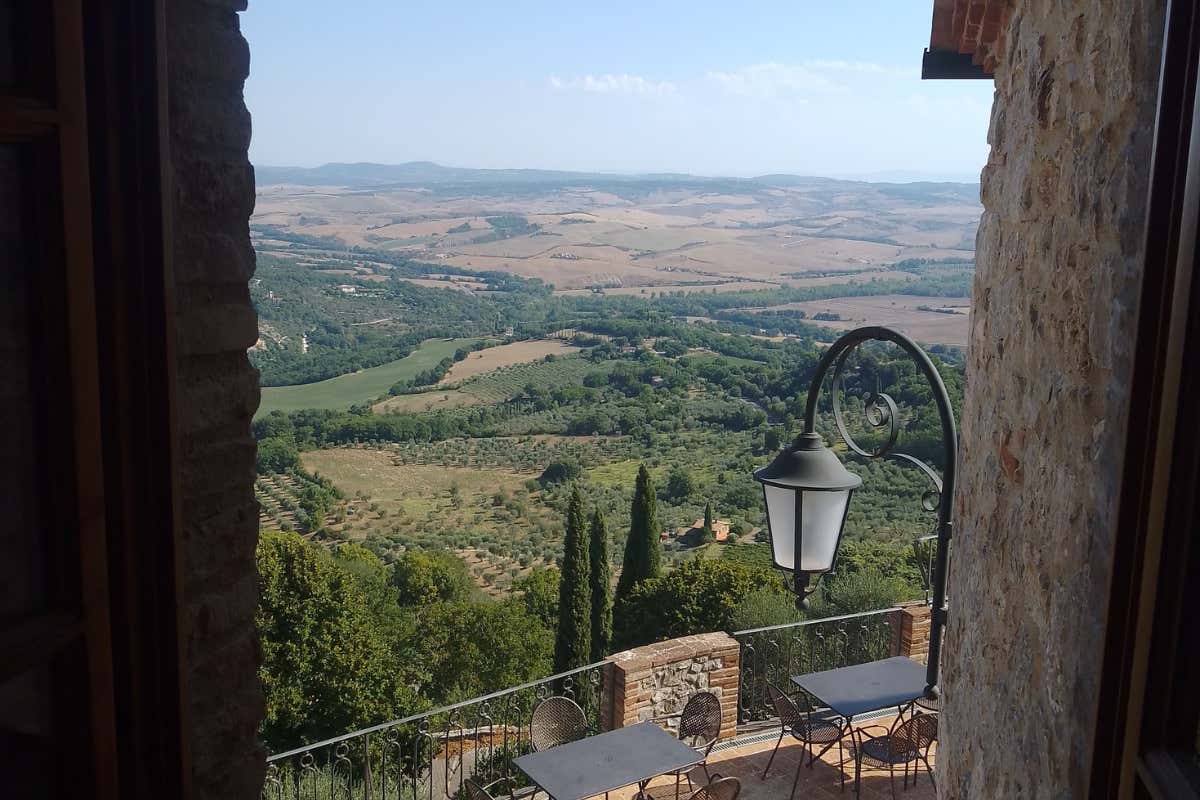 Rocca d'Orcia: dove la storia si fa ospitalità e la Toscana si assapora