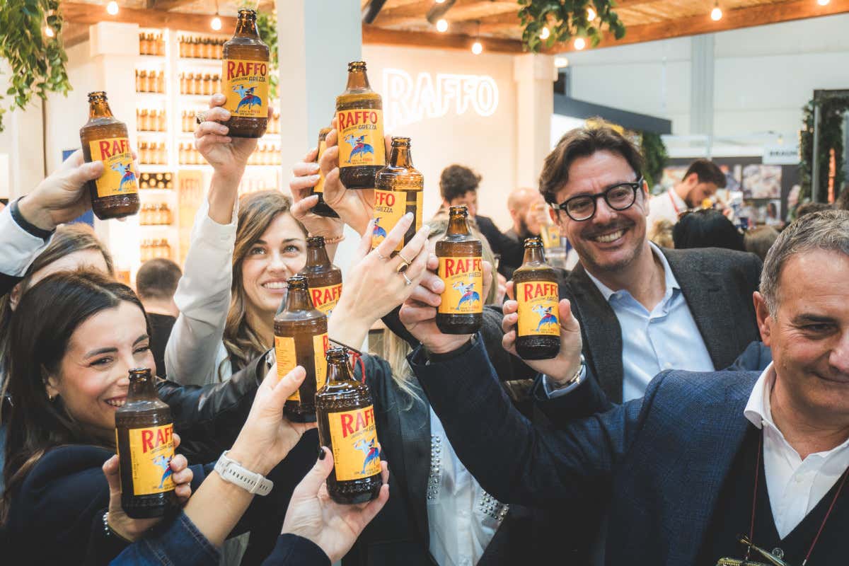 Raffo Lavorazione Grezza, la nuova referenza di Birra Peroni: scopri colore, gusto e gradazione