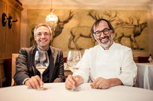 Norbert Niederkofler, a destra, con il sommelier Chris Rainer