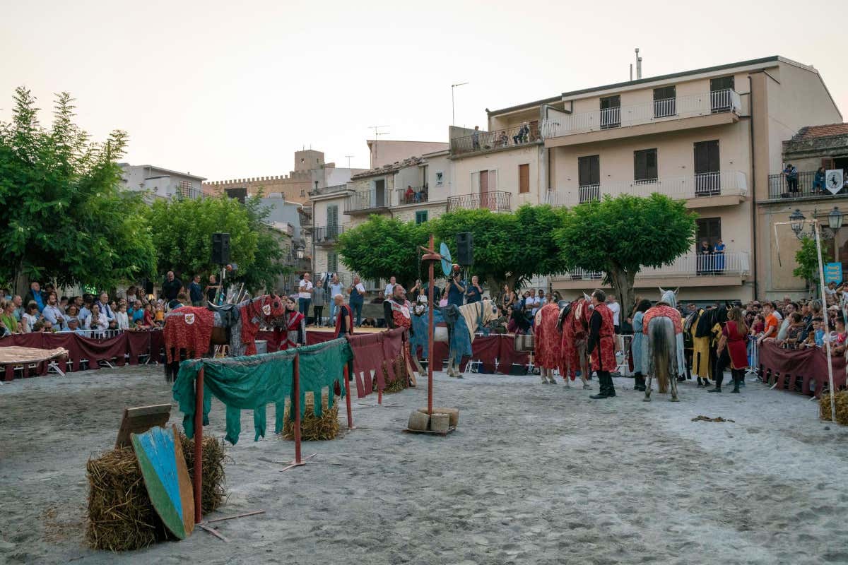 Federico III di Sicilia: rievocazioni storiche e piatti aragonesi a Montalbano Elicona