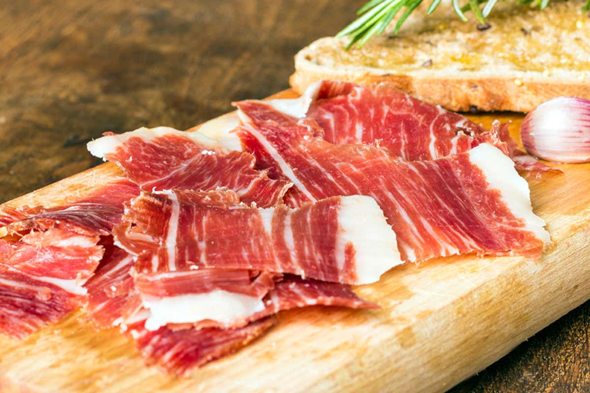 Federico III di Sicilia: rievocazioni storiche e piatti aragonesi a Montalbano Elicona