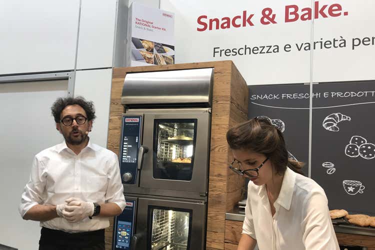 La presentazione delle nuove attrezzature Rational (Rational, la cucina di domani corre verso la sostenibilità)