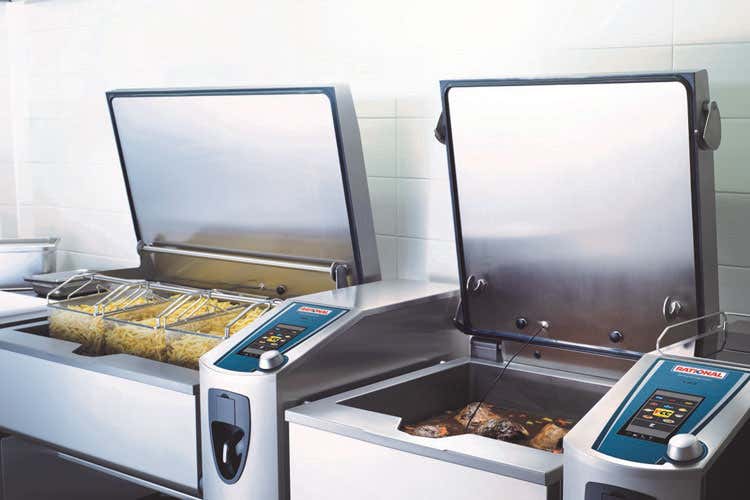 (Rational punta su salute e sicurezza In cucina strumenti che tutelano i cuochi) (Rational punta su salute e sicurezza In cucina strumenti che tutelano i cuochi)