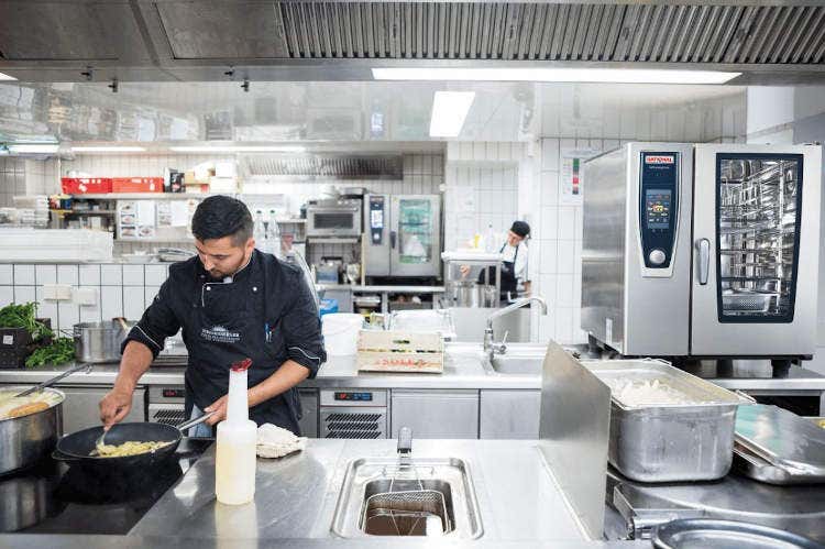 Attrezzature Rational in cucina - Enrico Ferri (Rational Italia): Presto una rivoluzione nei consumi