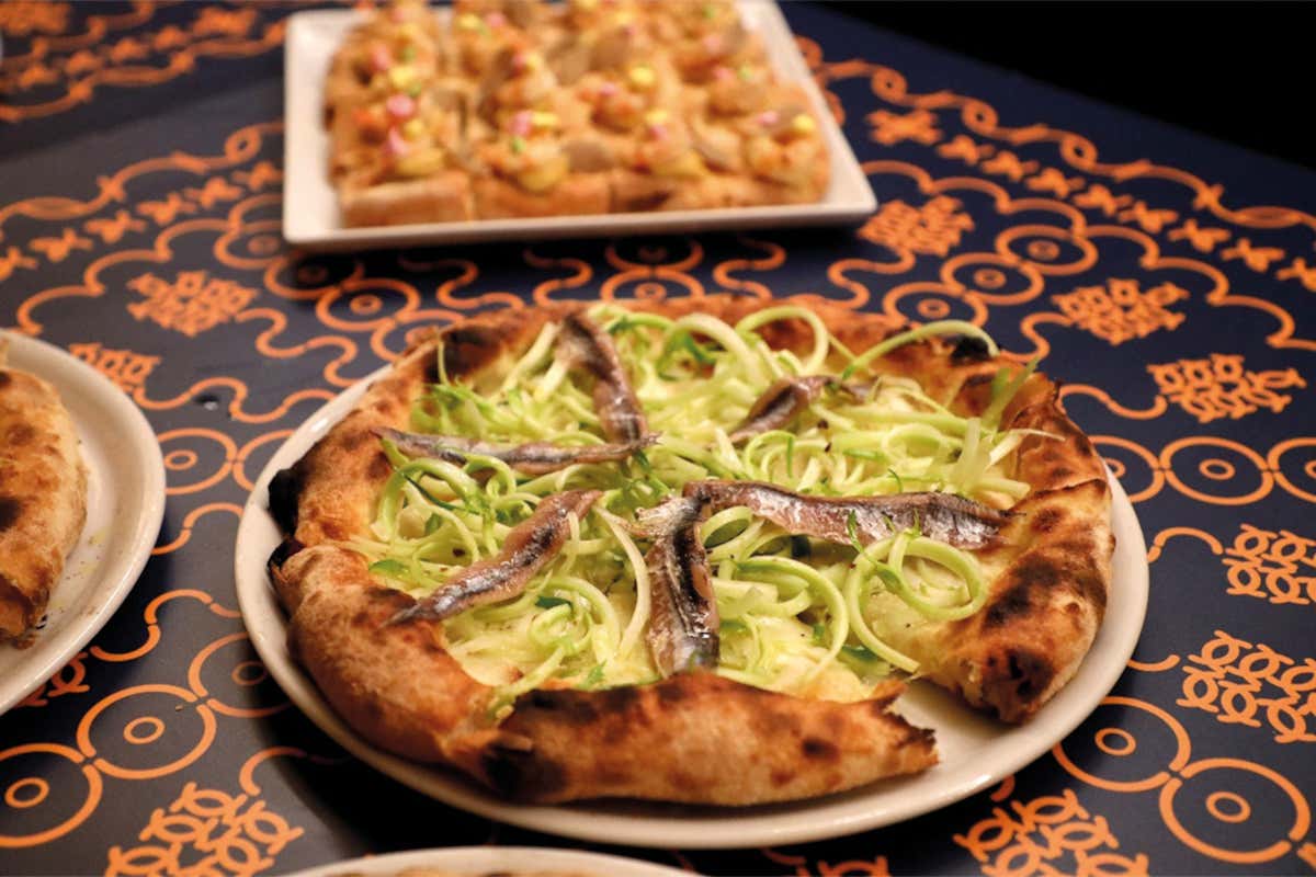 Il futuro della pizza è high-tech, ma per i pizzaioli servono gli strumenti giusti Il futuro della pizza è high-tech, ma per i pizzaioli servono gli strumenti giusti