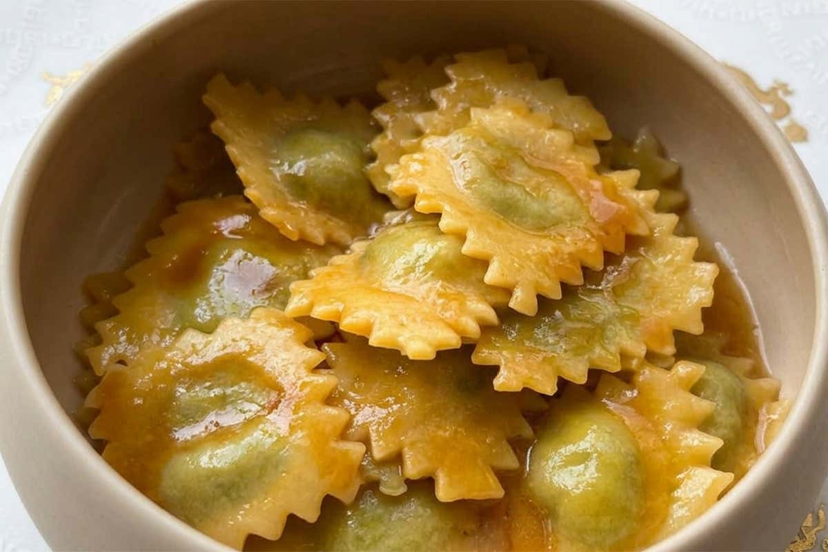 Raviolo Torino ripieno ai tre arrosti, succo di vitello - Piano35