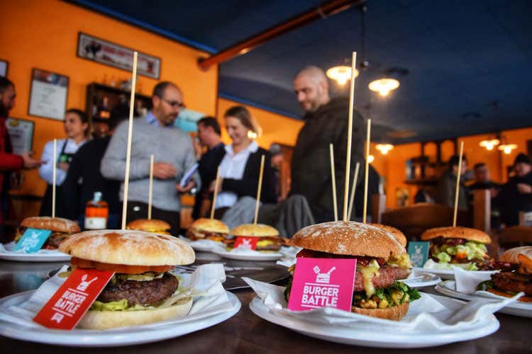 (Re del Burger Gourmet 2019 Nove finalisti per il titolo italiano)