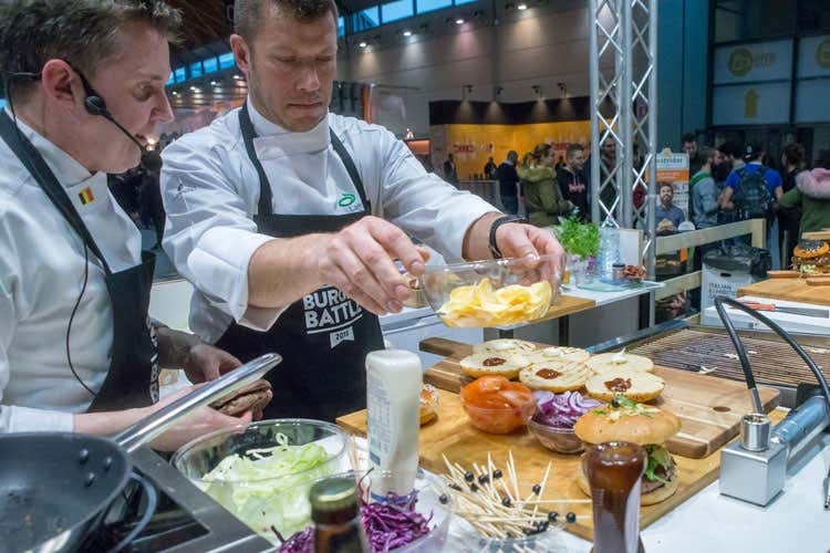 (Re del Burger Gourmet 2019 Nove finalisti per il titolo italiano)