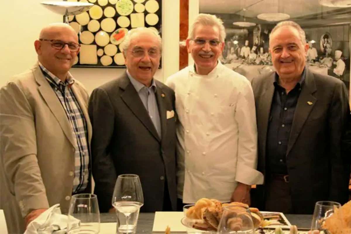 Addio a Aimo Moroni, simbolo della cucina italiana Addio a Aimo Moroni, simbolo della cucina italiana
