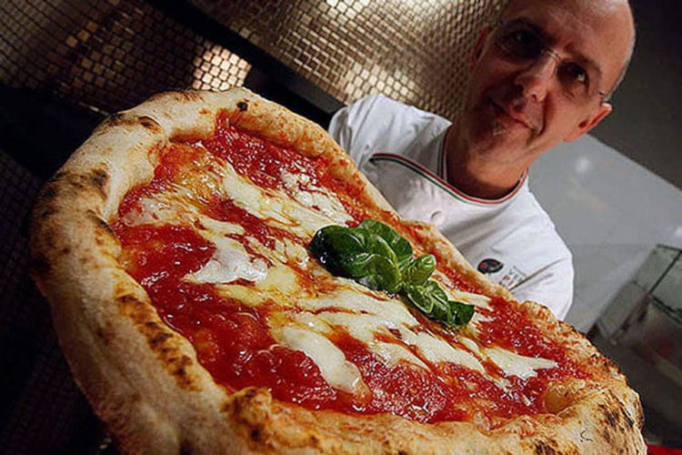 Re della pizza con l'innovazione Pepe: La Michelin? Io guardo avanti