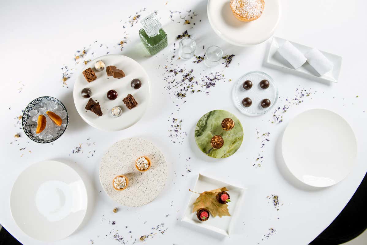 Tecnica e gusto nei piatti Re Santi e Leoni, tutta la creatività di Salomone Tecnica e gusto nei piatti Re Santi e Leoni, tutta la creatività di Salomone