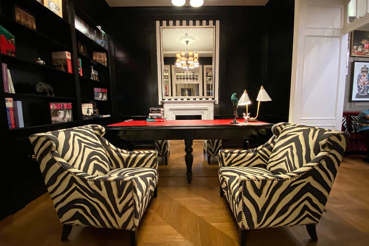 La reception FINIRE A Roma Don Pasquale, il ristorante con dentro un hotel!