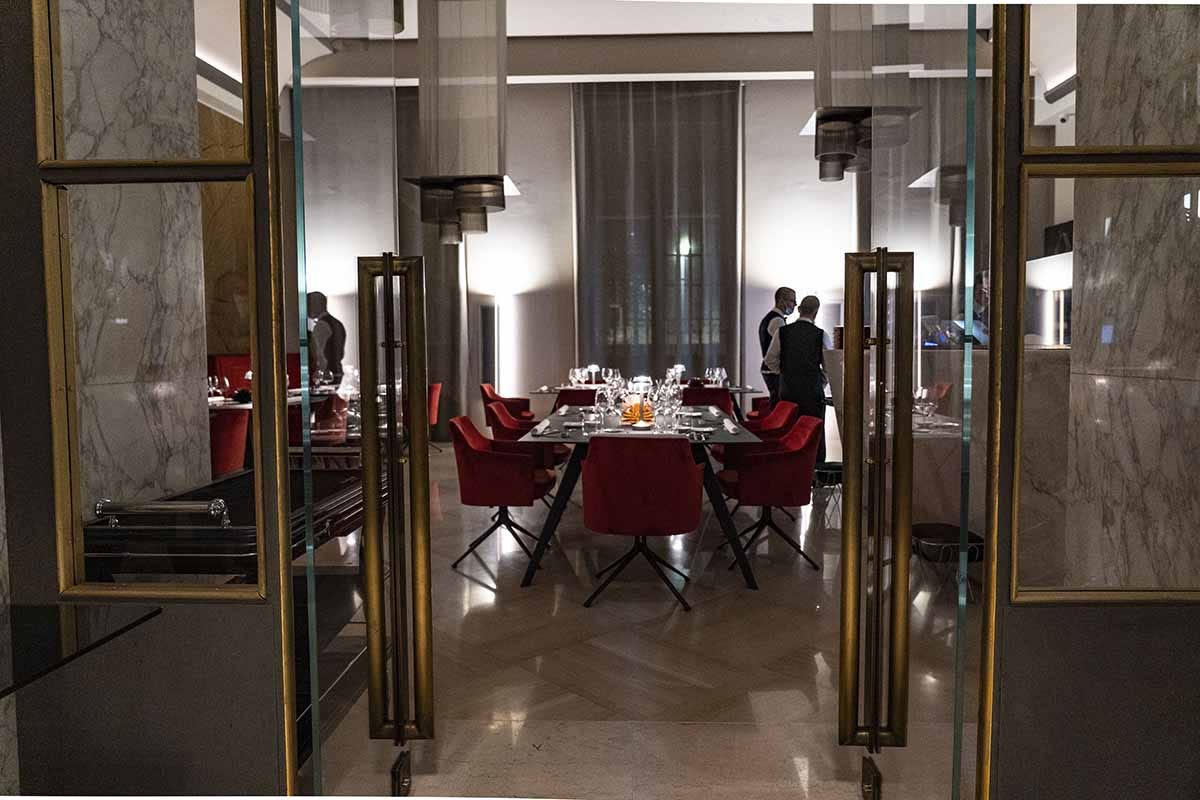 Il ristorante Red  Da banca a hotel: la storia del Palazzo BN di Lecce