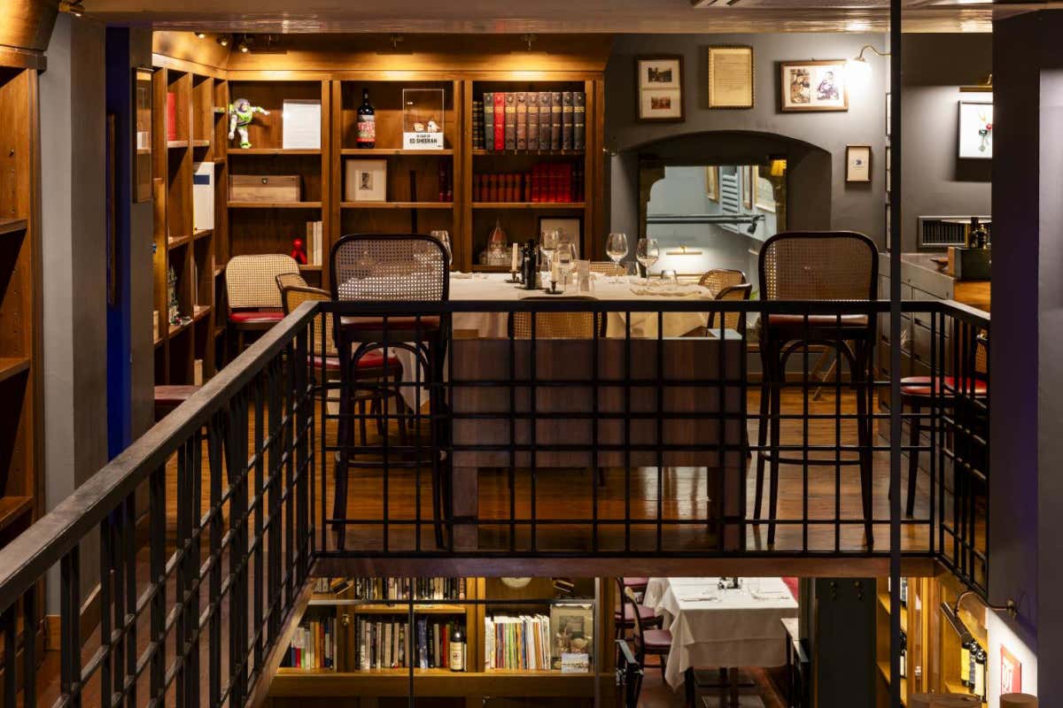 Il Regina Bistecca nasce negli spazi di una ex libreria storica di Firenze