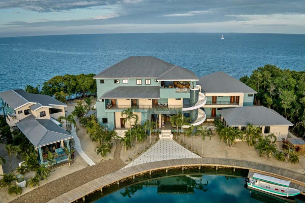 Il Relais & Châteaux Prana Maya Island Resort si trova sull’isola privata di Placencia Caye