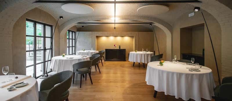 Sala del ristorante FRE, resort Réva