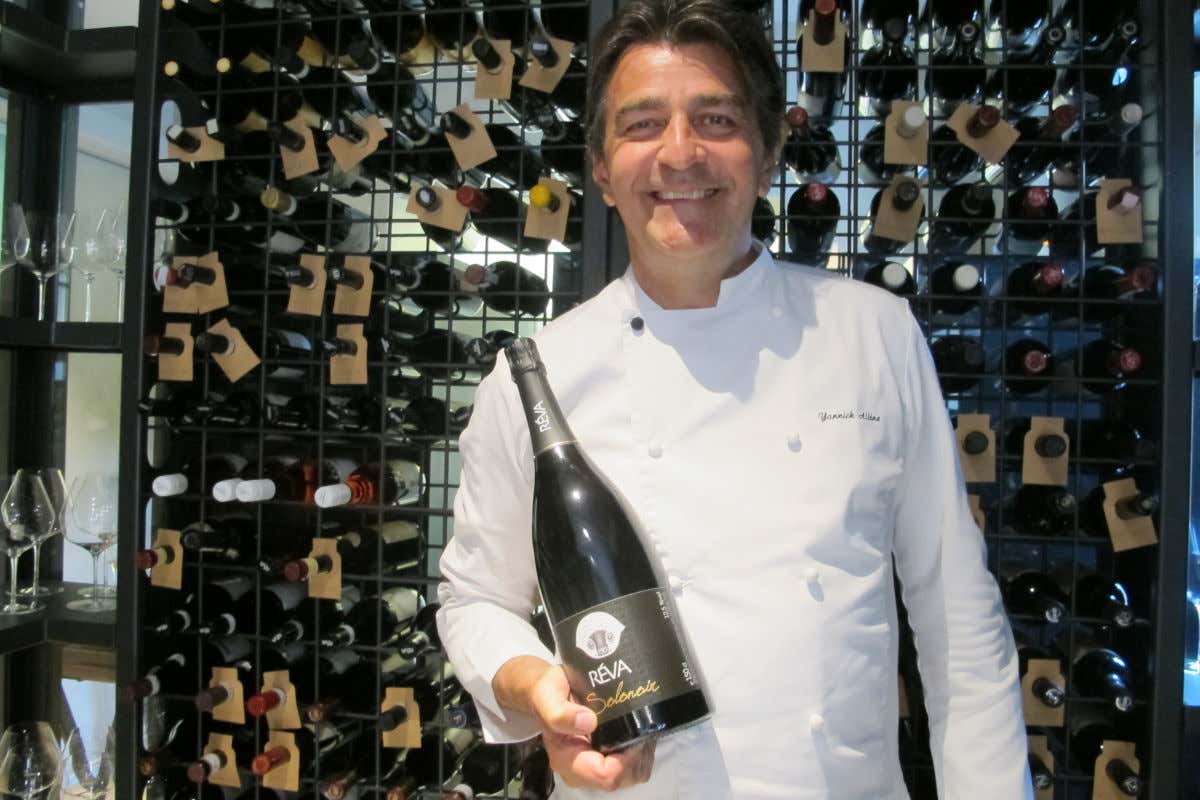 Lo chef Yannick Alléno del ristorante FRE del resort Réva