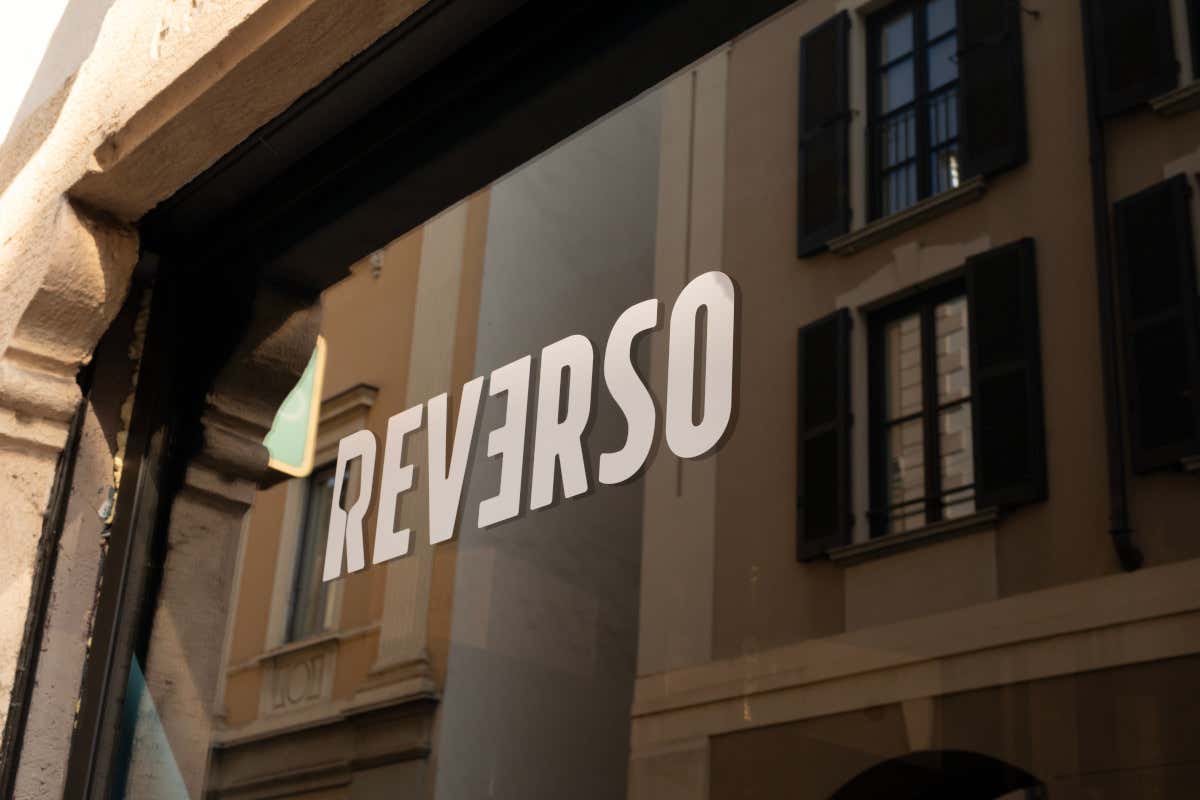 L’insegna di Reverso