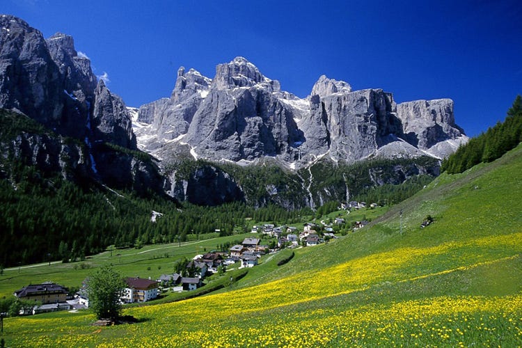 Scorcio di Alta Badia - Alto Adige, i cuochi ripartono Il turismo invece attende luglio