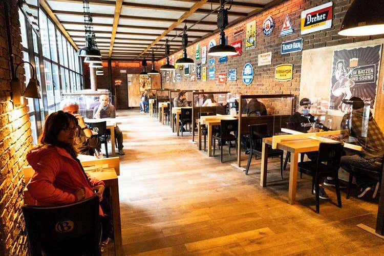 Bar e ristoranti sono tornati a lavorare - Alto Adige, i cuochi ripartono Il turismo invece attende luglio