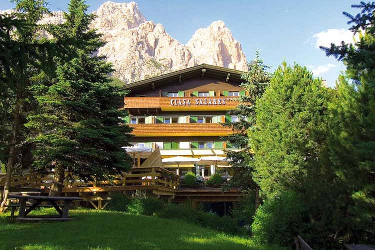Il Ciasa Salares - Alto Adige, i cuochi ripartono Il turismo invece attende luglio