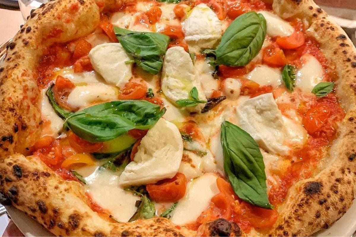 Giorgia Meloni a New York sceglie la pizza napoletana e va a cena da Ribalta