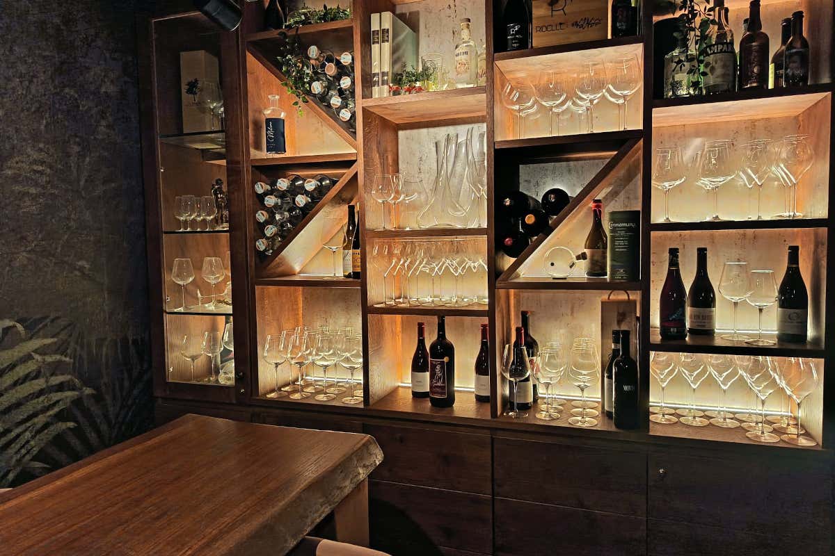 Dentro Ribelle e Rascasse, il locale dove il vino naturale diventa racconto