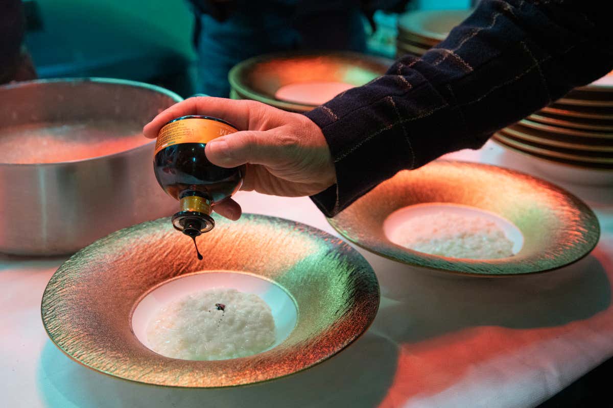 Cosa rende unico Henri Prosperi? Una cena che diventa racconto, tra Champagne e Cognac Cosa rende unico Henri Prosperi? Una cena che diventa racconto, tra Champagne e Cognac