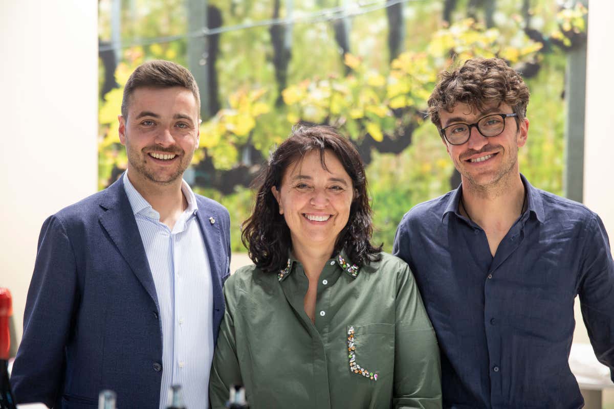 Livia, Michele e Lorenzo Fontana: così nasce il Barolo che guarda lontano Livia, Michele e Lorenzo Fontana: così nasce il Barolo che guarda lontano