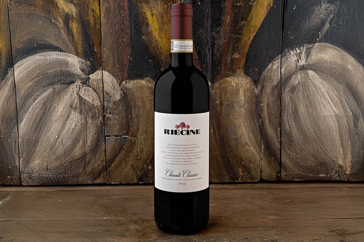 Gaiole in Chianti: l'Uga dove il Sangiovese incontra microclimi unici tra torrenti e boschi Gaiole in Chianti: l'Uga dove il Sangiovese incontra microclimi unici tra torrenti e boschi