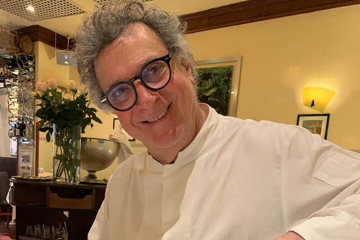 Massimo Riccioli Roma, l'affondo di Riccioli: Città svenduta, ai ristoranti servono i turisti
