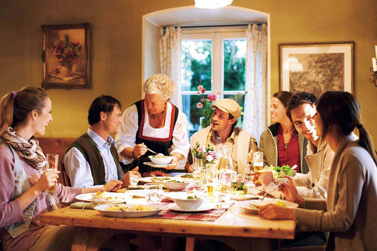 Sosta golosa al rifugio. Foto: Edward Groeger Kaernten Werbung Kulinarik&nbsp; Inverno in Carinzia: ecco 11 buoni motivi per andarci