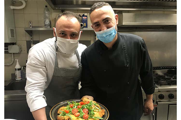 Milano, cronaca di un re-start Aria di casa ai tavoli di Nerino 10
