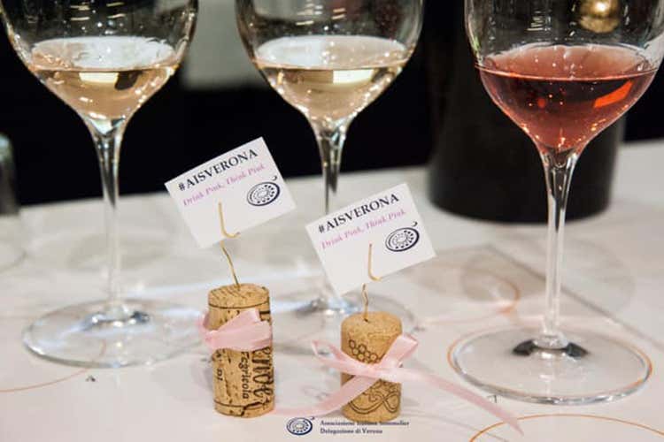 (La riscossa del vino rosato Cresce il business, in Italia e in Uk) (La riscossa del vino rosato Cresce il business, in Italia e in Uk)