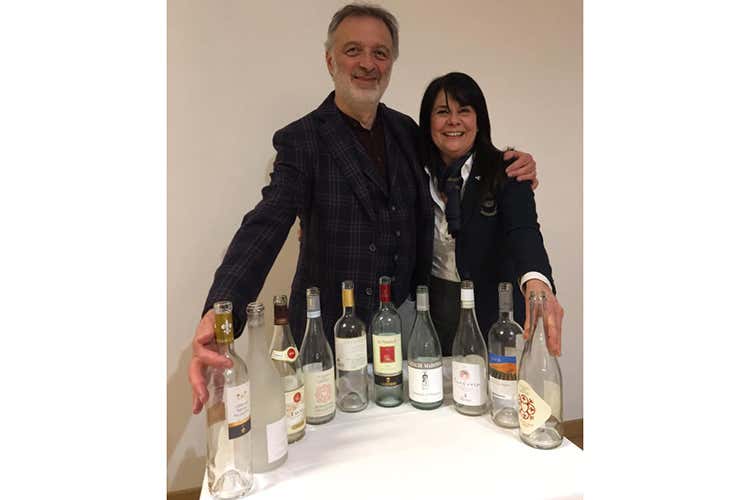 (La riscossa del vino rosato Cresce il business, in Italia e in Uk) (La riscossa del vino rosato Cresce il business, in Italia e in Uk)