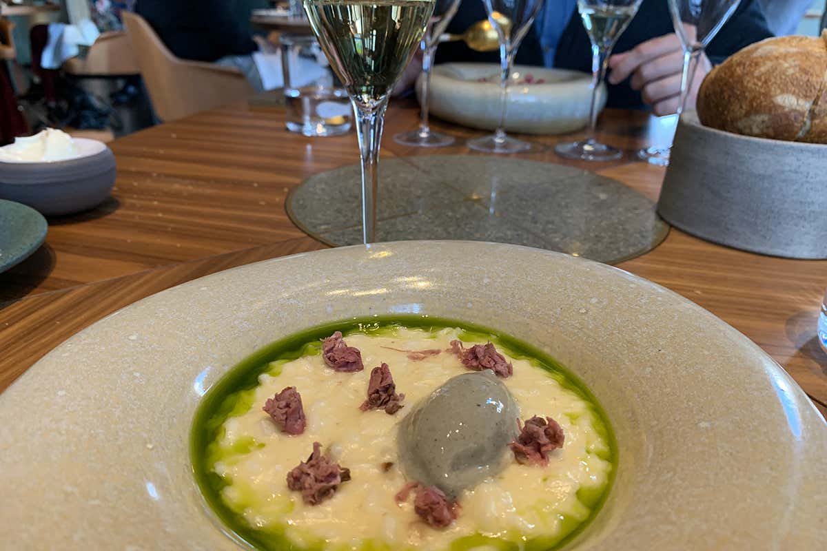 Risotto aspro, gelato di alga kombu e ostrica con Cazals MIll&eacute;sime 2012 Degustare lo Champagne attraverso i sensi