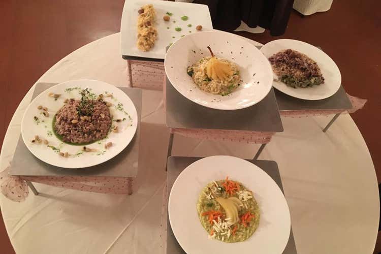 I risotti in gara (Al risotto di Aldo Becciolini il premio al torneo Egidio Rossi)