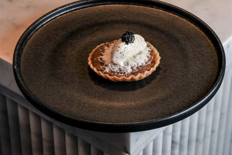 Dolceforte alla cipolla di Breme e tamarindo Al Ristorante Lino di Pavia, un’estate al sapore dell’Oltrepò