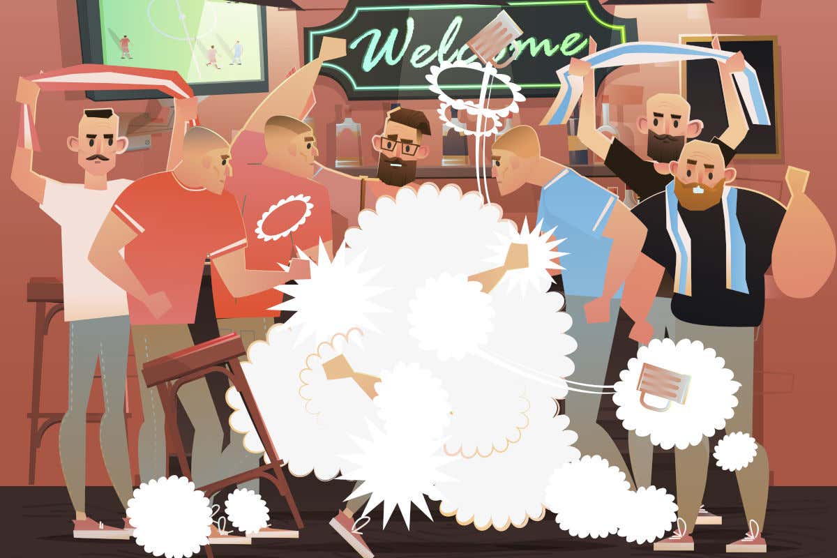 Rissa al cenone di Capodanno Cenone di Capodanno finisce in maxi-rissa. In 50 scappano senza pagare