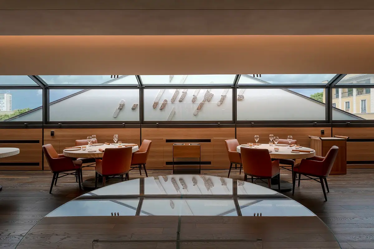 Il Ristorante Andrea&nbsp;Aprea&nbsp;(foto Giovanni De&nbsp;Sandre) Andrea&nbsp;Aprea&nbsp;torna a Milano: apre il suo ristorante in Porta Venezia