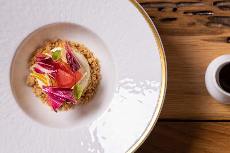 Un piatto di Lorenzo Cogo Hotel Ca'Bonfadini: in cucina al Dama ecco Lorenzo Cogo