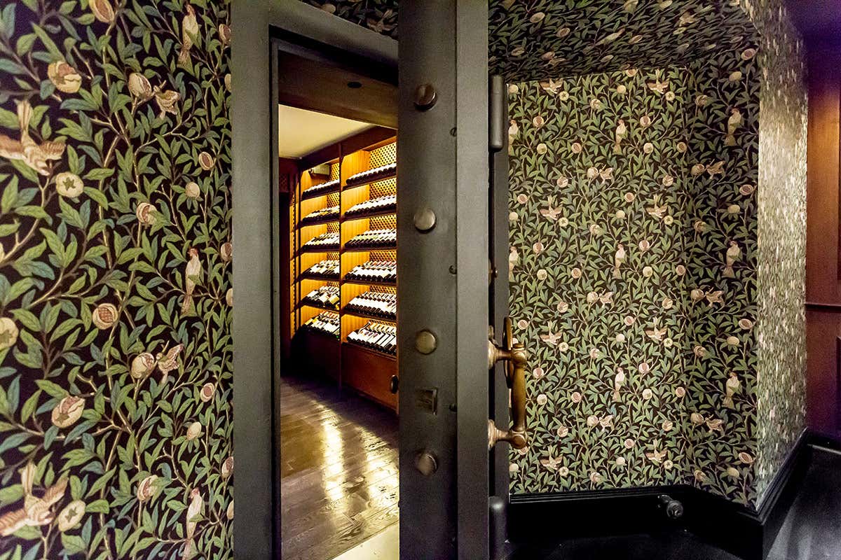 Caveau (foto Davide Dutto) Da “Lino” a Pavia la cucina punta su stile e ricerca