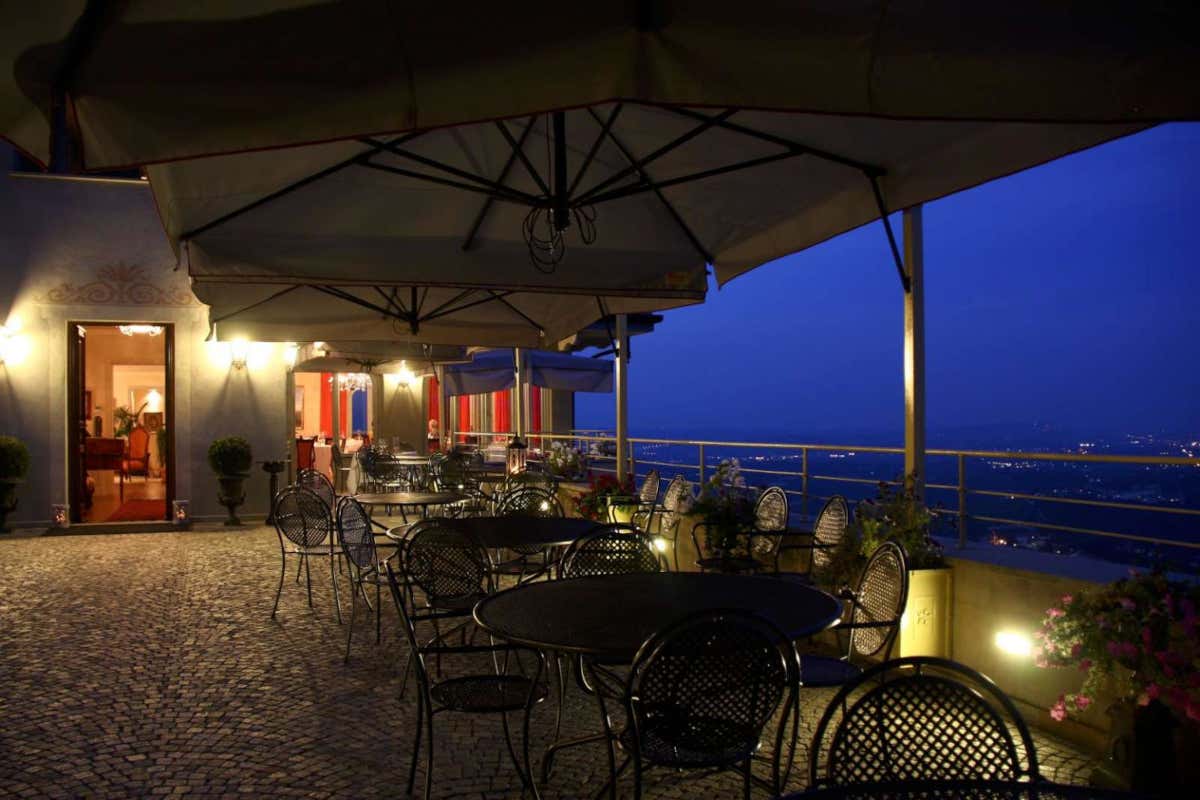 Il produttore Roberto Conterno acquista lo storico ristorante Bovio a La Morra Il produttore Roberto Conterno acquista lo storico ristorante Bovio a La Morra